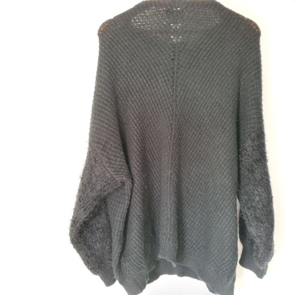 Cece XXL Black Fuzzy Sleeves Knit Sweater - Picture 4 of 13